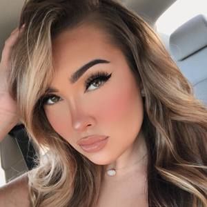 Meet your Posher, Bella